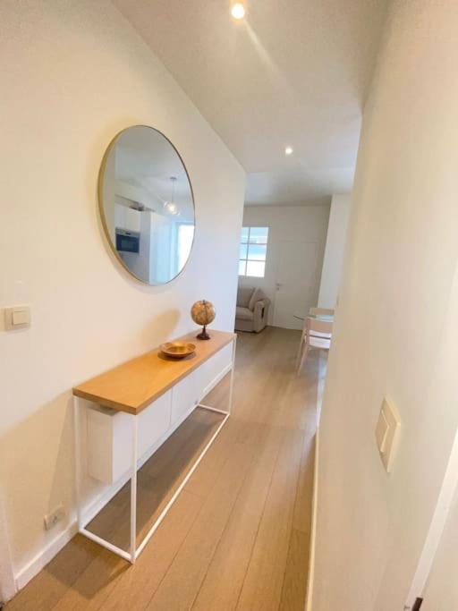 1 Chambre Avec Parking Au Coeur De Bruxelles 2D Buitenkant foto